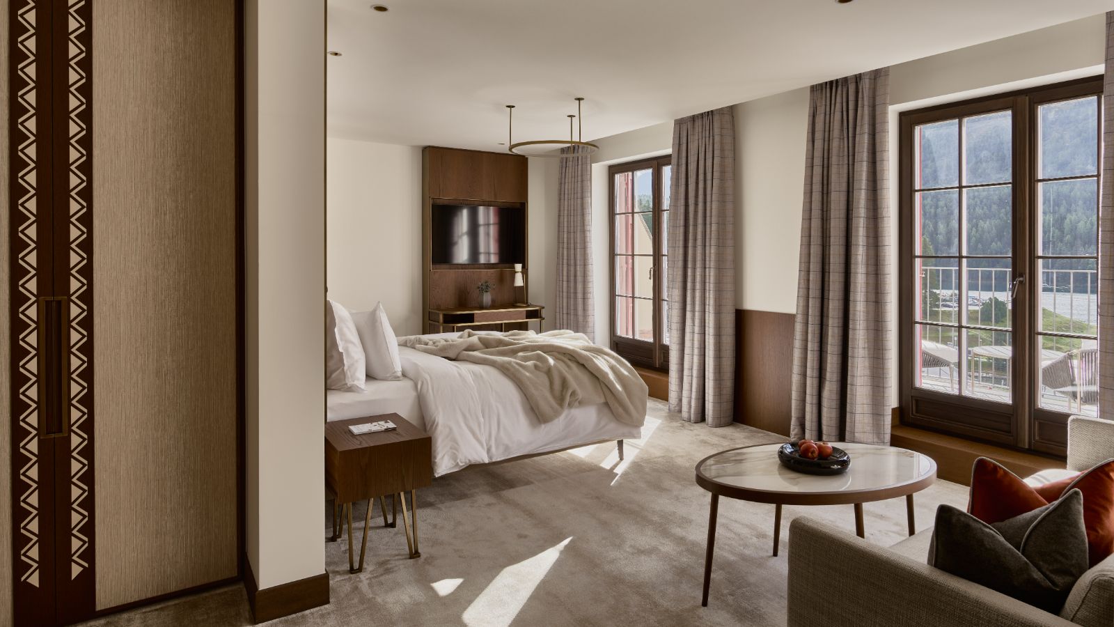 18-Luxury-Ski-Hotel-St-Moritz-Grace-Oxford-Ski-Bedroom (1).jpg