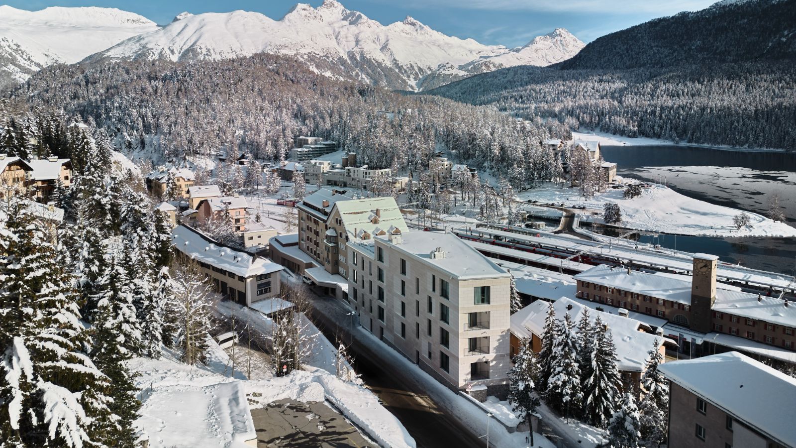 1-Luxury-Ski-Hotel-St-Moritz-Grace-Oxford-Ski-Exterior2.jpg