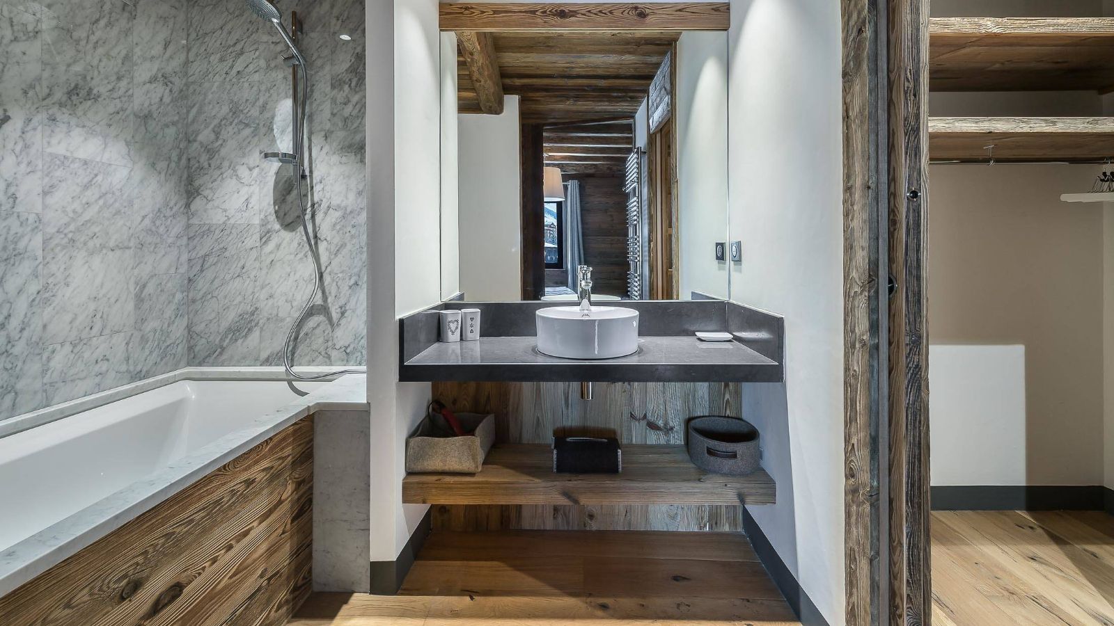 Luxury-Ski-Chalet-Val d'Isere-Apartment-Savoie 42-Oxford-Ski-Bathroom 2.jpg