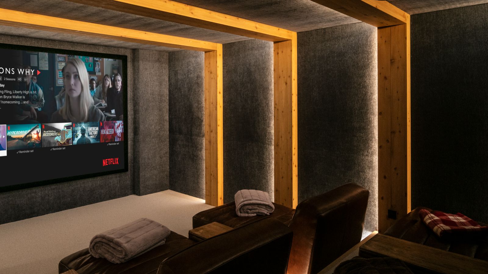 Les Chalet des Ors- Cinema Screen- Oxford Ski.jpg