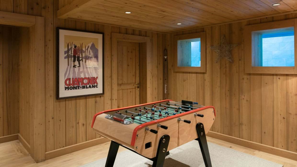 Les Chalet des Ors- Football table- Oxford Ski.jpg