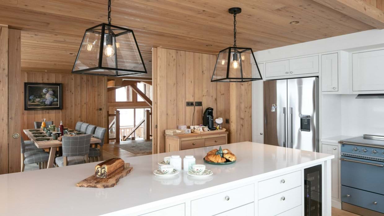 Les Chalet des Ors- Kitchen- Oxford Ski.jpg