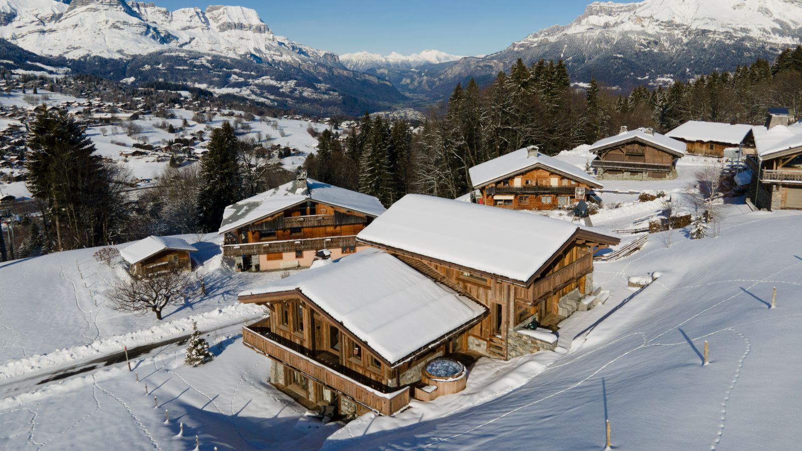 Les Chalet des Ors- Back Exterior- Oxford Ski.jpg