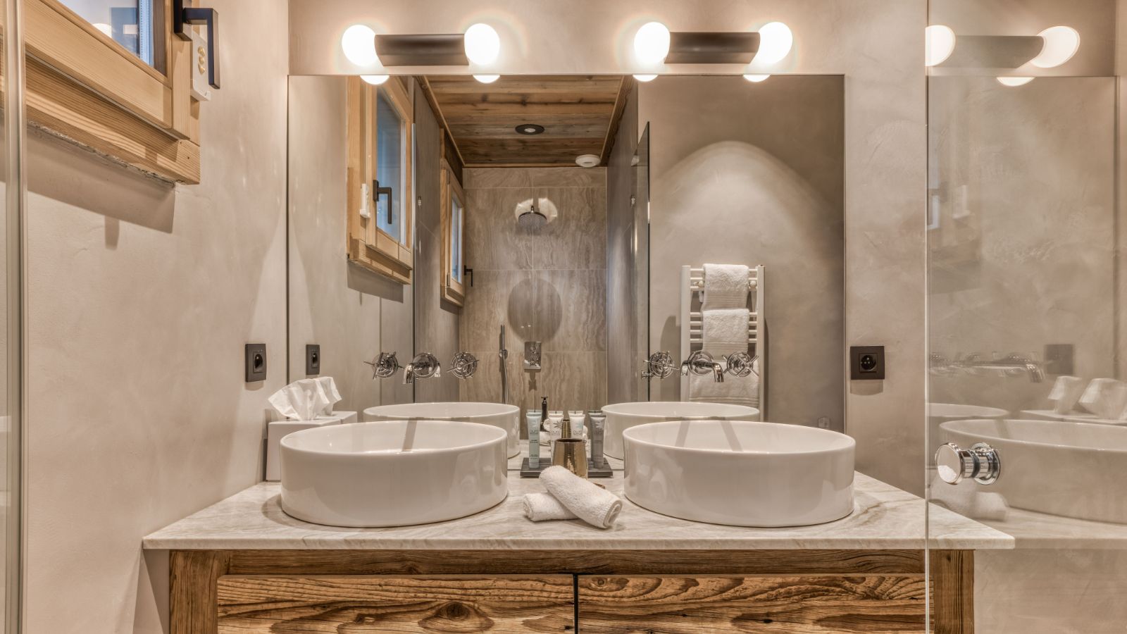 Luxury-Ski-Chalet-Megeve-Chalet White Fox-Bathroom 1-Oxford Ski.jpg