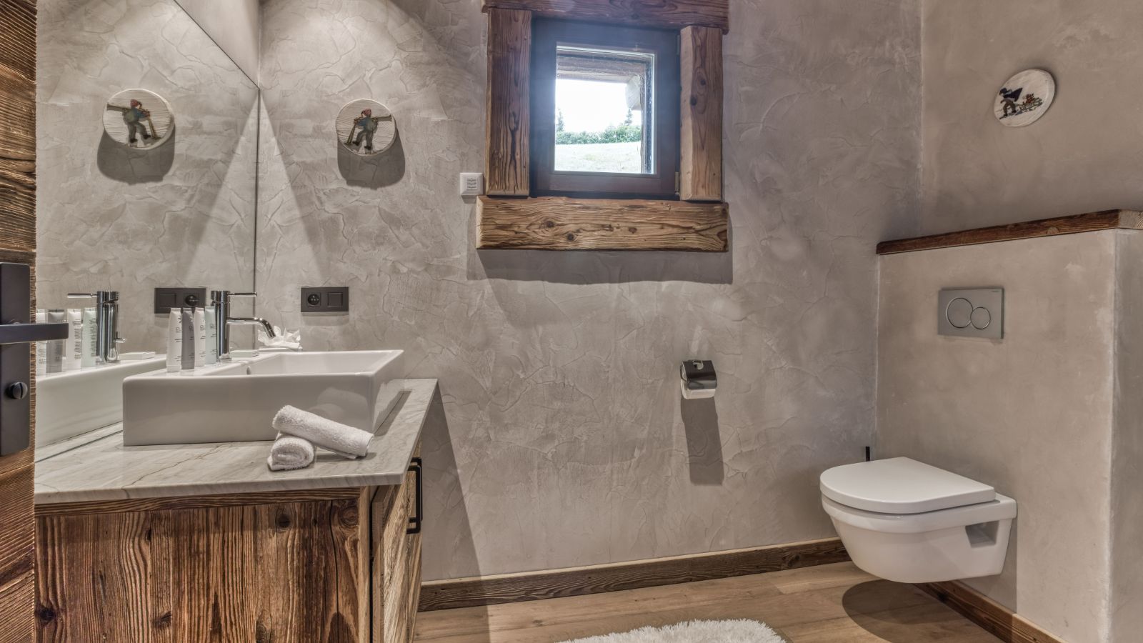 Luxury-Ski-Chalet-Megeve-Chalet Red Fox-Bathroom 1-Oxford Ski.jpg
