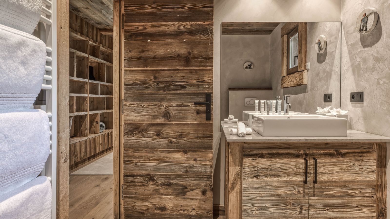 Luxury-Ski-Chalet-Megeve-Chalet Red Fox-Bathroom 2-Oxford Ski.jpg