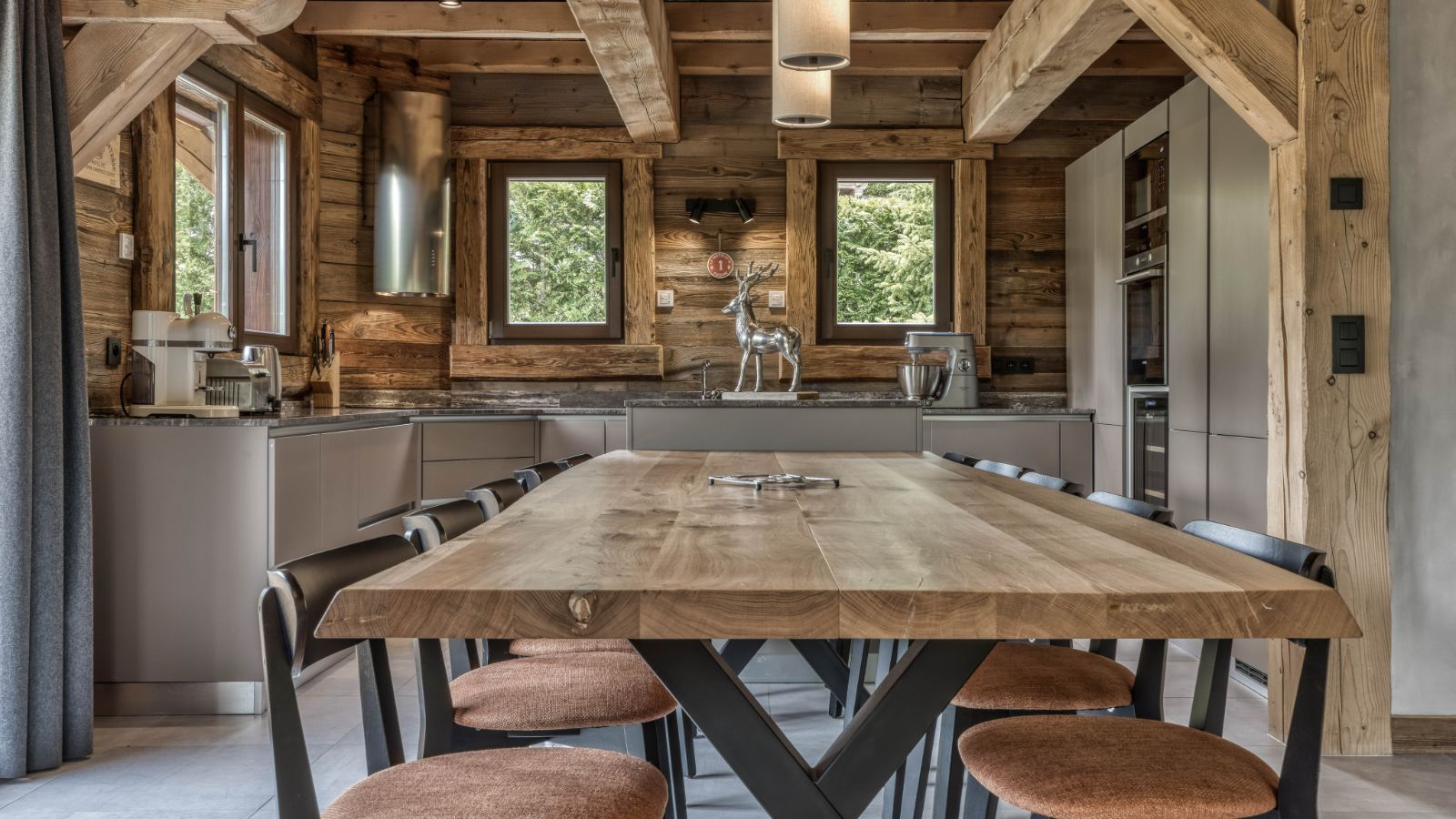 Luxury-Ski-Chalet-Megeve-Chalet Red Fox-Dining Table-Oxford Ski.jpg