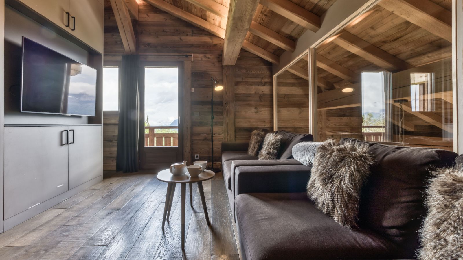 Luxury-Ski-Chalet-Megeve-Chalet Silver Fox-Mezzaine 1-Oxford Ski.jpg