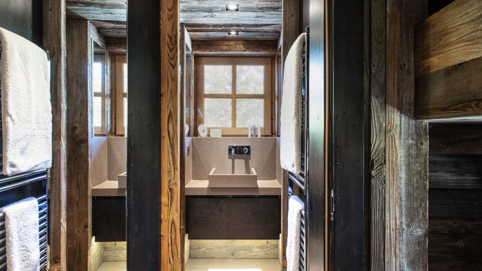 Luxury-Ski-Chalet- Megeve-Le Chalet Cry-Bathroom 2-Oxford-Ski.jpg