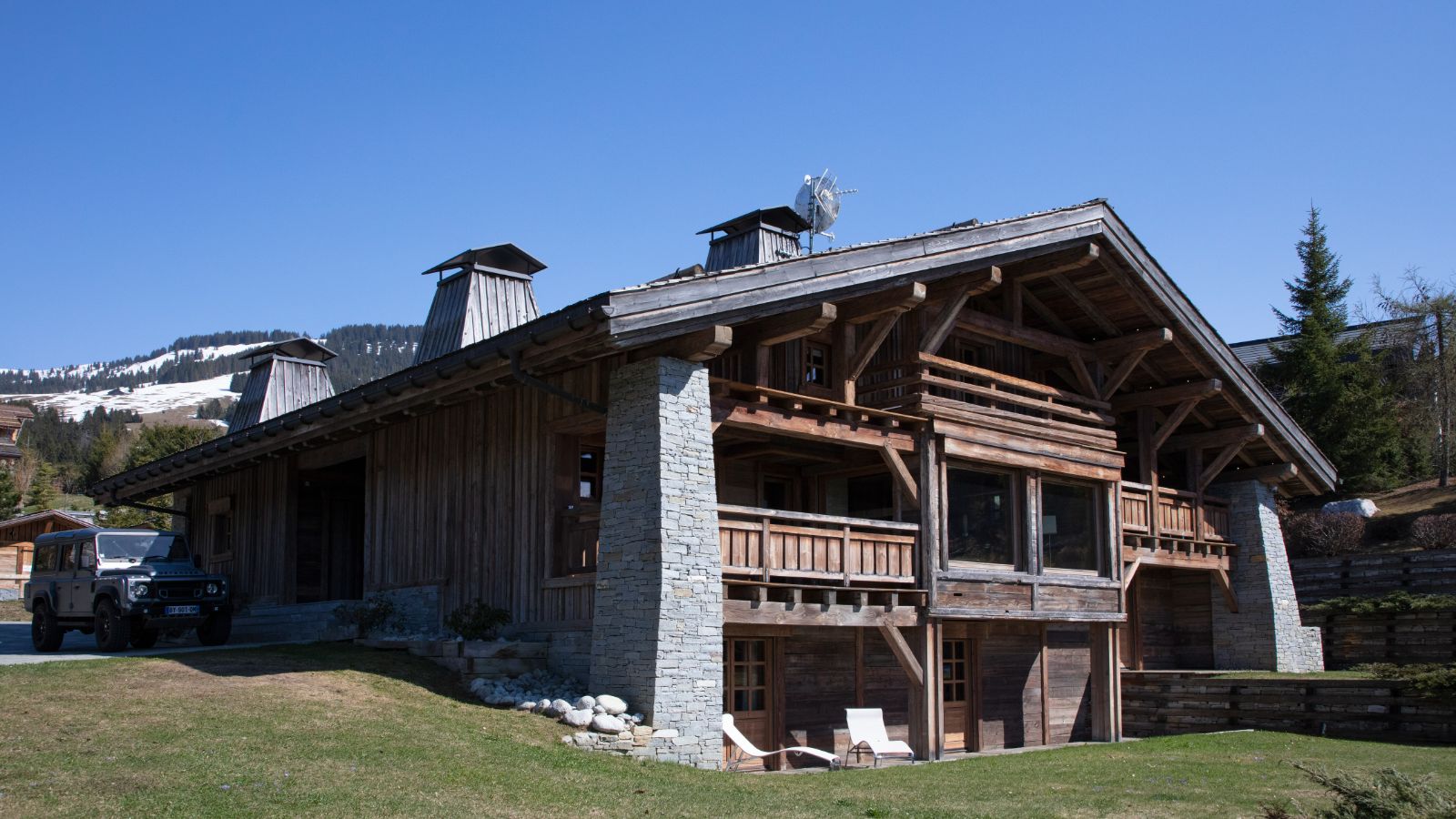 Luxury-Ski-Chalet- Megeve-Le Chalet Cry-Exterior 2-Oxford-Ski.jpg