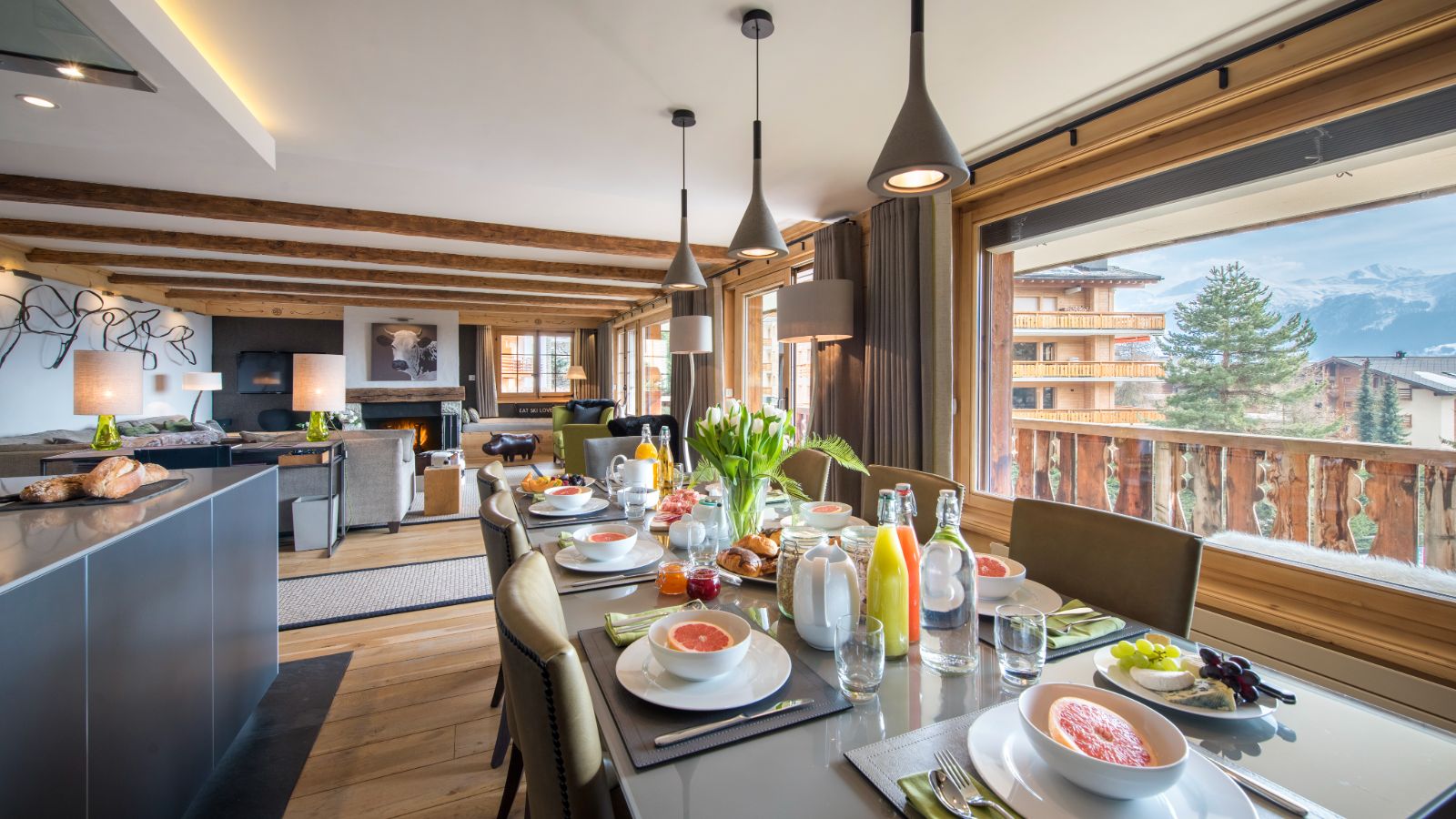 luxury-ski-chalets-verbier-fleur-de-lin-oxford-ski-DINING (2).jpg