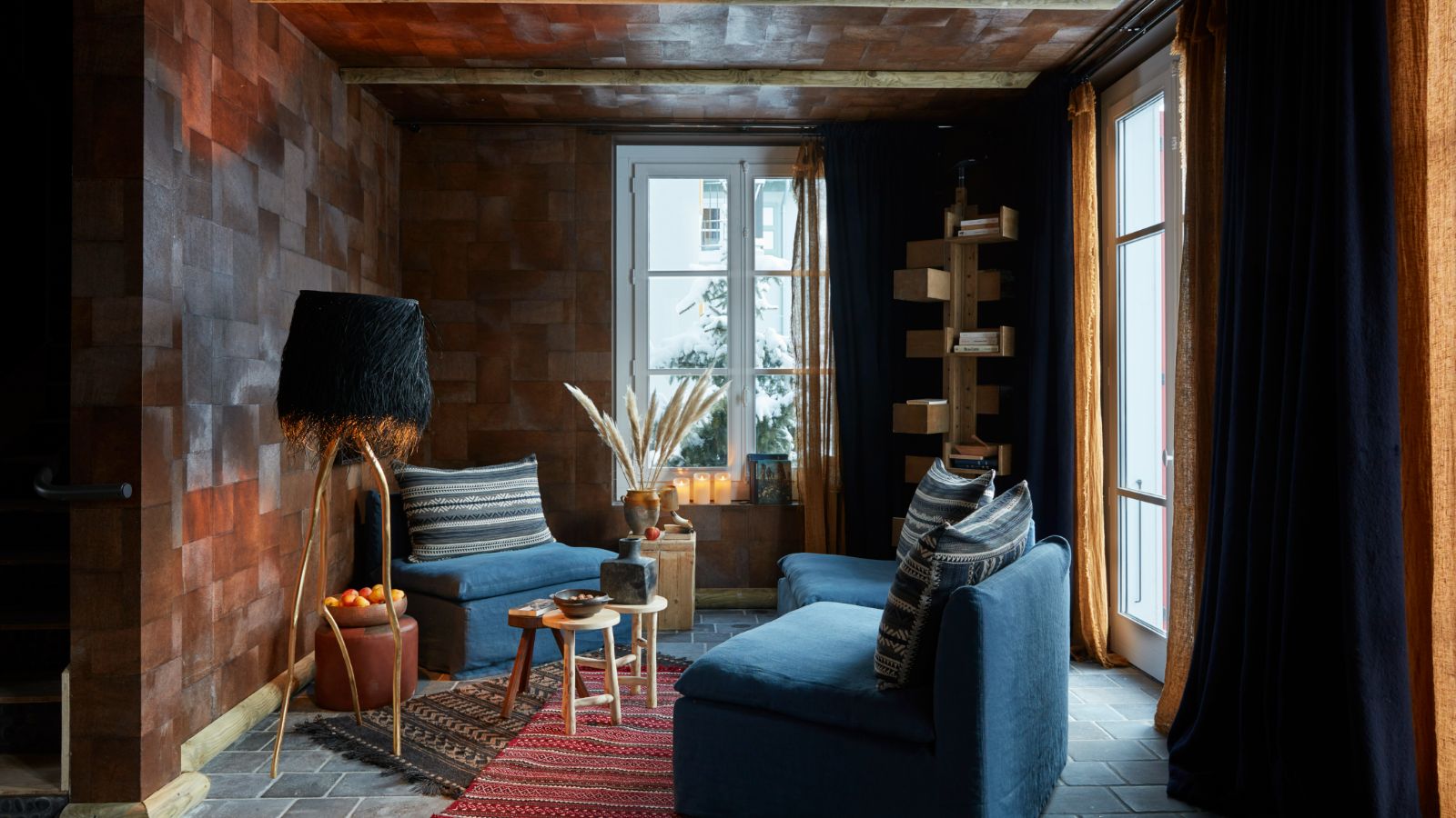 Luxury-Ski-Chalet-Megeve-Le-Pionnier-Oxford-Ski-Sitting-Area.jpg