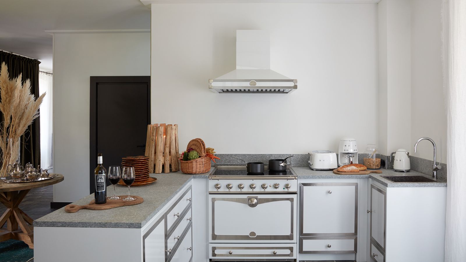 Luxury-Ski-Chalet-Megeve-Chalet Les Trois Champion-Oxford-Ski-Kitchen.jpg