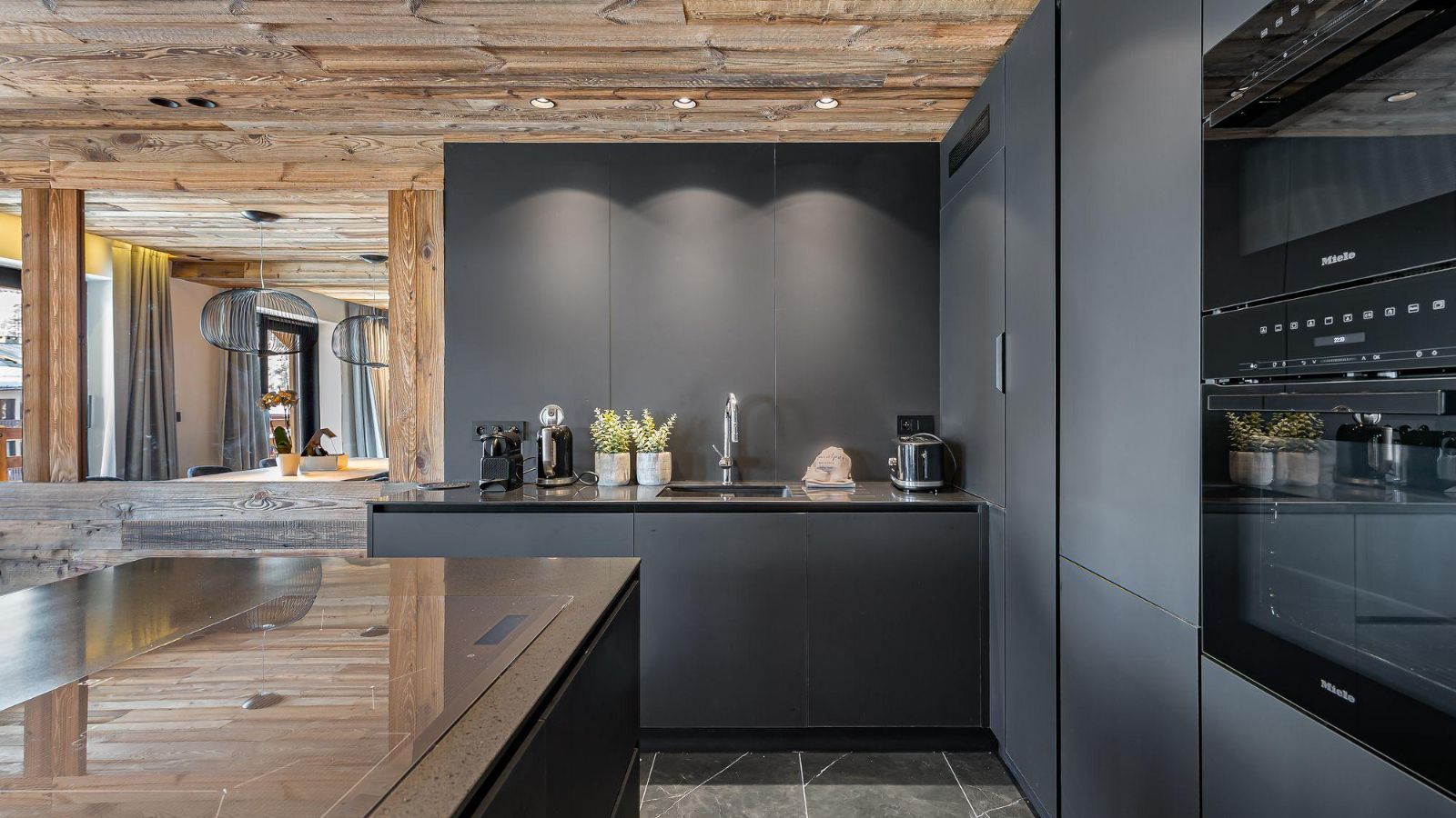 Luxury-Ski-Chalet-Val d'Isere-Apartment-The View-Oxford-Ski-Kitchen 2.jpg