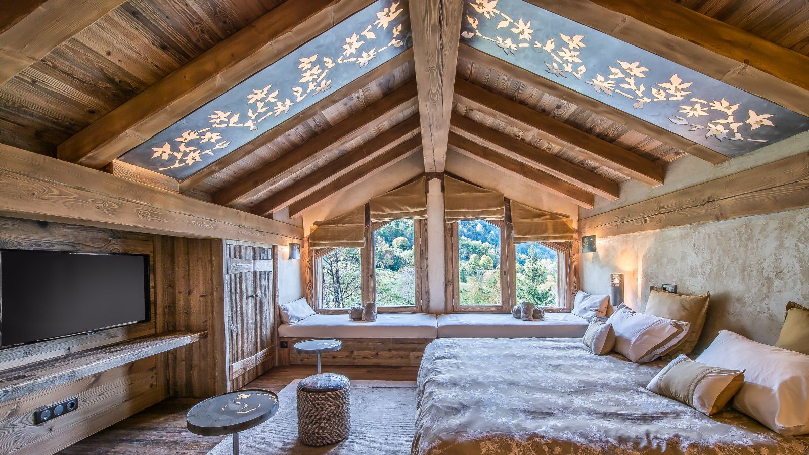 Luxury-Ski-Chalet- Meribel-L'Écume des Neiges- Bedroom 3-Oxford-Ski.jpg