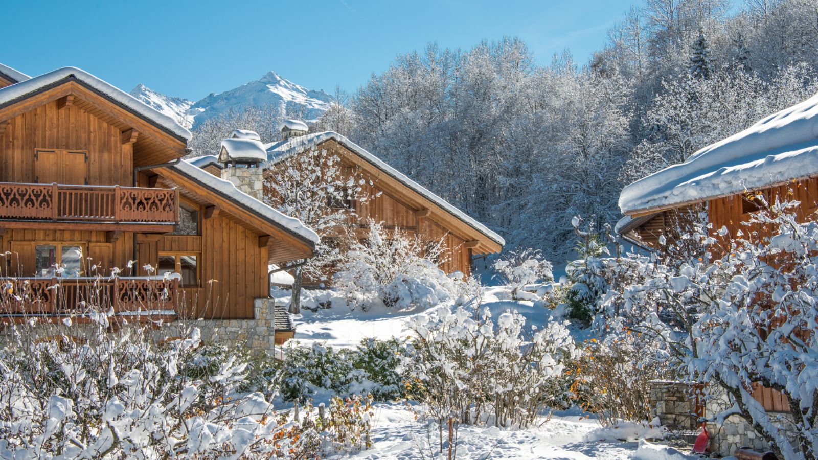 Luxury-Ski-Chalet- Meribel-L'Écume des Neiges- Exterior 2-Oxford-Ski.jpg