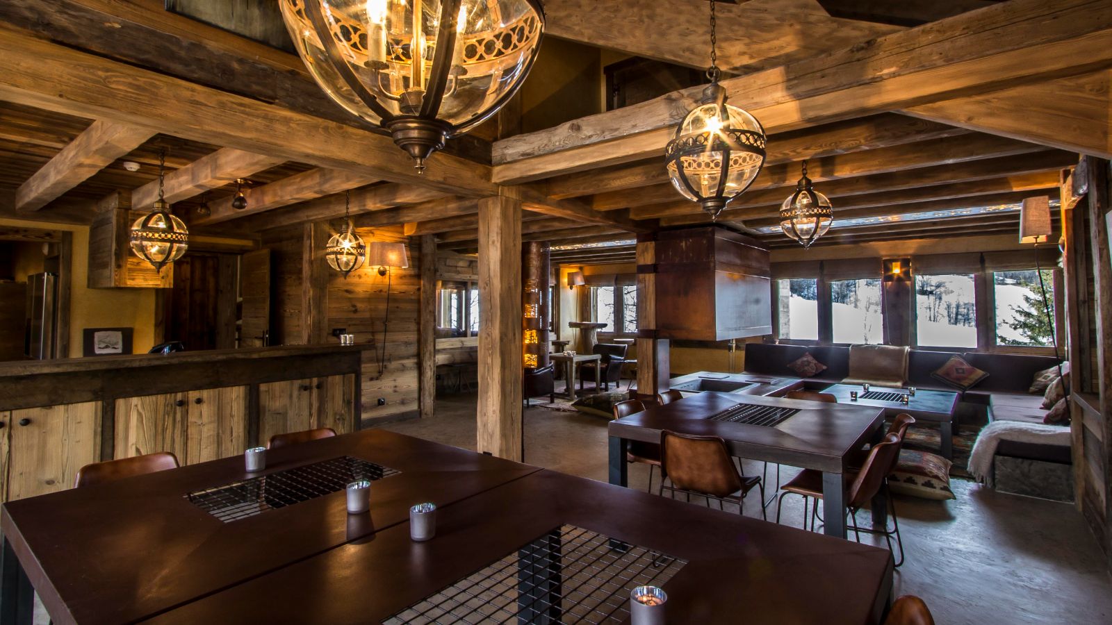 Luxury-Ski-Chalet- Meribel-L'Écume des Neiges- Living area-Oxford-Ski.JPG