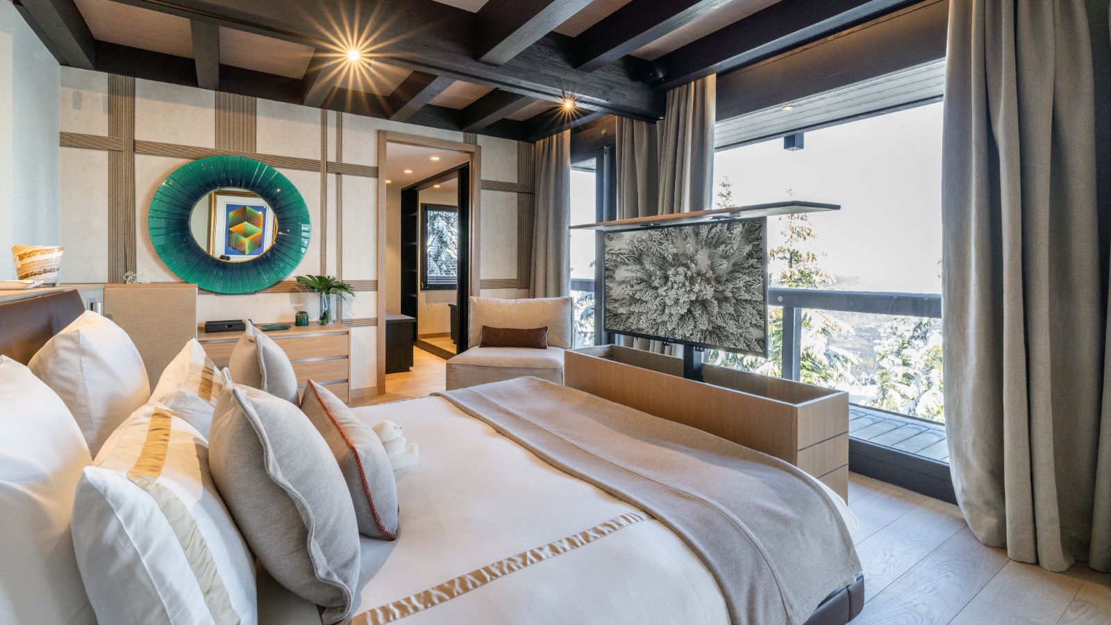 Luxury-Ski-Chalet-Courchevel-1850-Chalet-B-Oxford-Ski-Bedroom (11).jpg