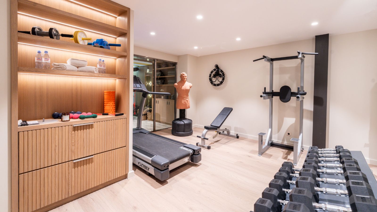 Luxury-Ski-Chalet-Courchevel-1850-Chalet-B-Oxford-Ski-Gym.jpg