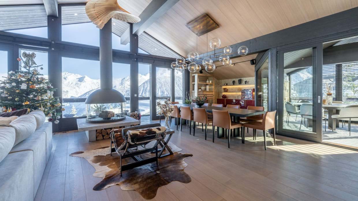 Luxury-Ski-Chalet-Courchevel-1850-Chalet-B-Oxford-Ski-Lounge2.jpg