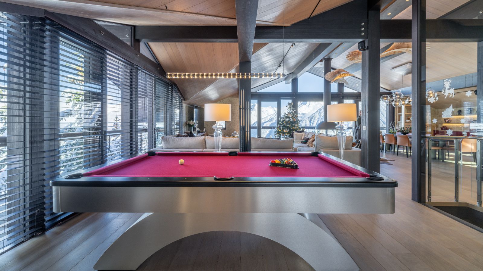 Luxury-Ski-Chalet-Courchevel-1850-Chalet-B-Oxford-Ski-Pool-Table.jpg