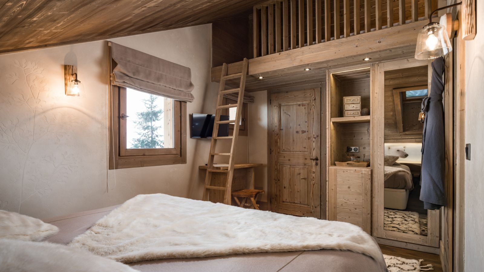 luxury-ski-chalets-meribel-chalet-tyrosolios-oxford-ski-bedroom-mezzanine.jpg