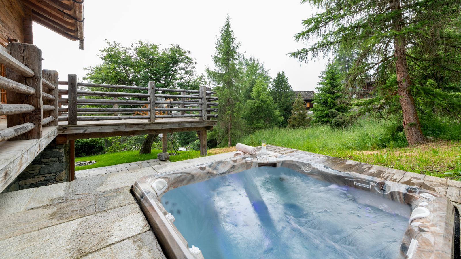 Luxury-Ski-Chalet-Verbier-Chalet-Riant-Oxford-Ski-Hot Tub.jpg