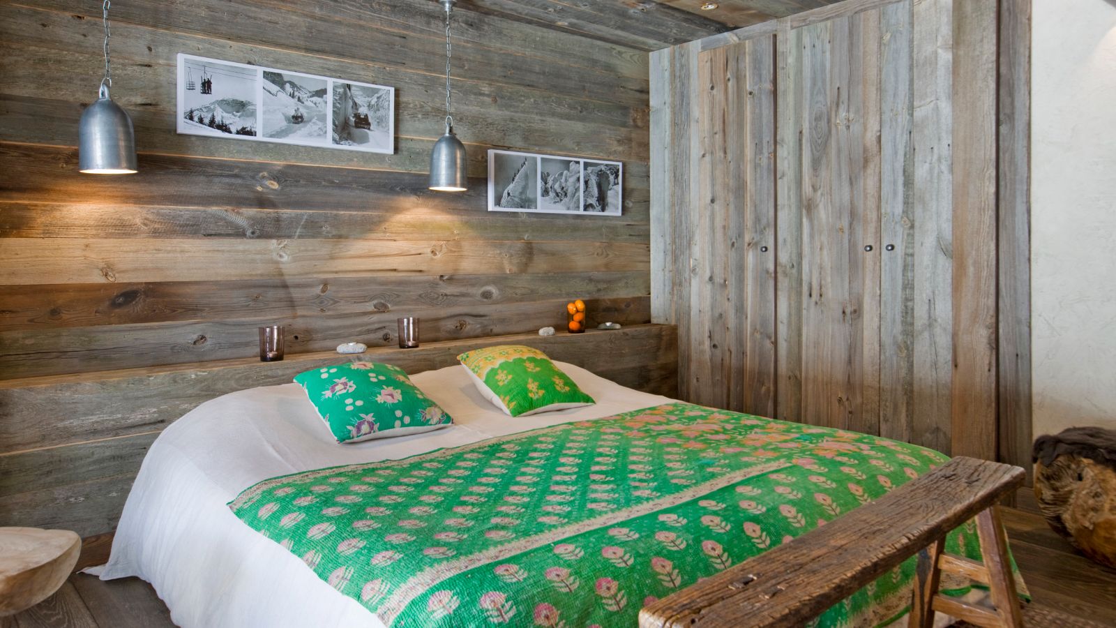 Luxury-Ski-Chalet-Meribel-Abreuvoir-Bedroom 1-Oxford-Ski.jpg