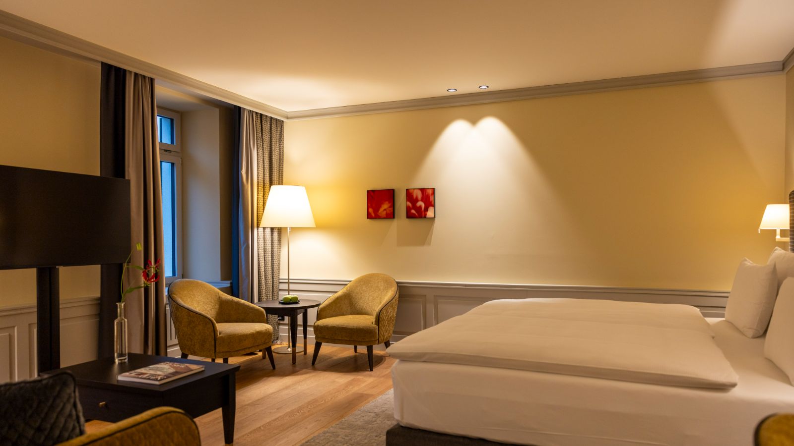 Luxury-Ski-Hotel-St-Moritz-Cresta-Palace-Oxford-Ski-Bedroom (6).jpg