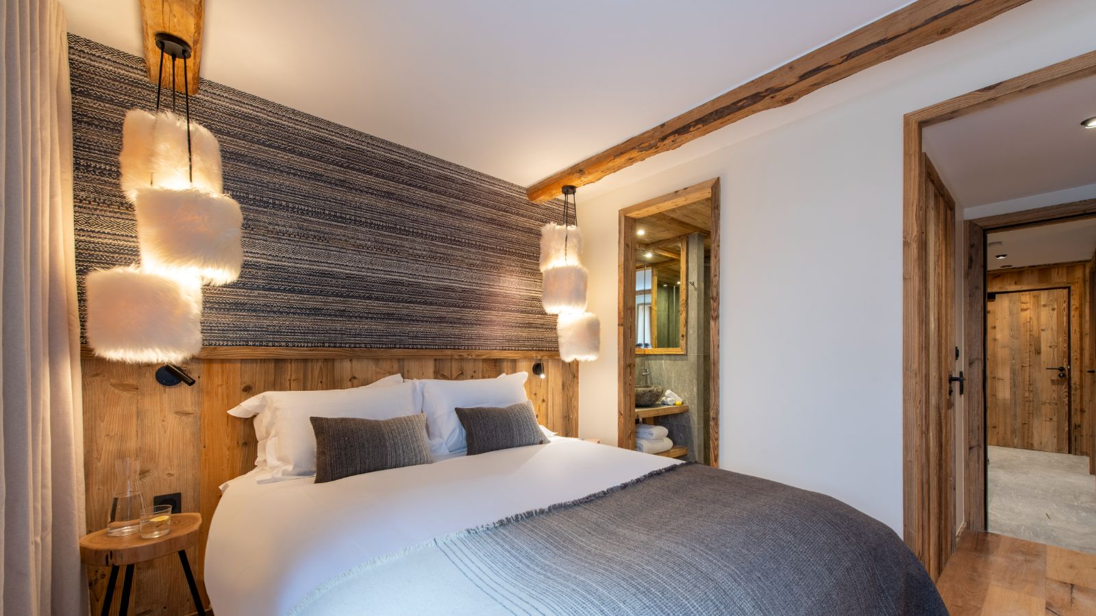 Luxury-Ski-Chalet-Val d'Isere-Arolay Apartment 2-Oxford-Ski-Bedroom 3.jpg