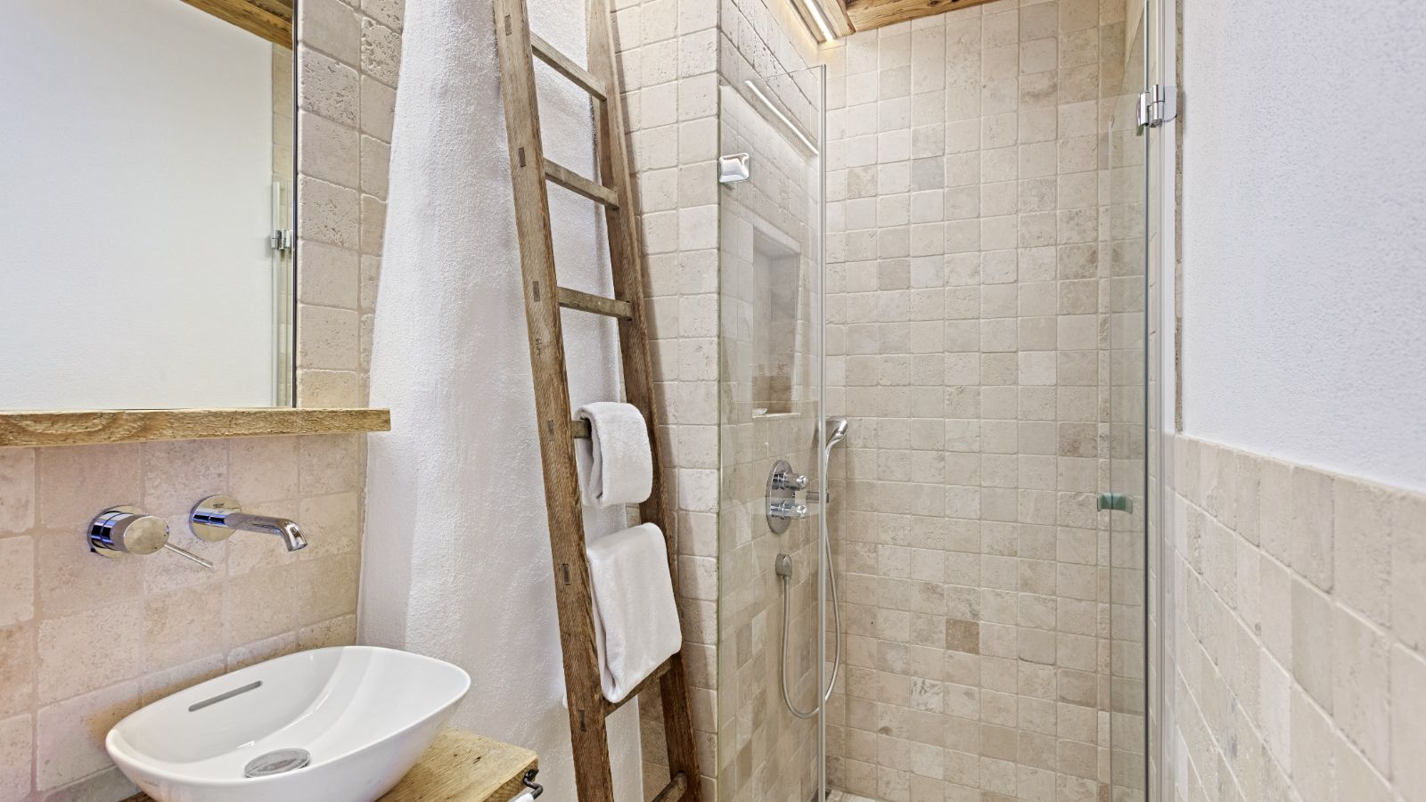 Luxury-Ski-Chalet-Gstaad-Chalet 1808-Bathroom 3-Oxford-Ski.jpg