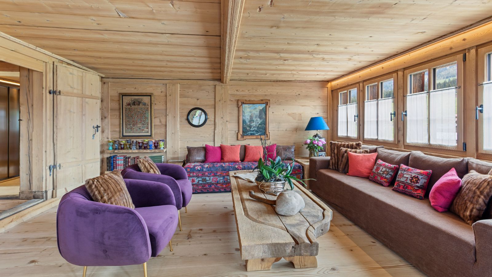 Luxury-Ski-Chalet-Gstaad-Chalet 1808-Living room 3-Oxford-Ski.jpg