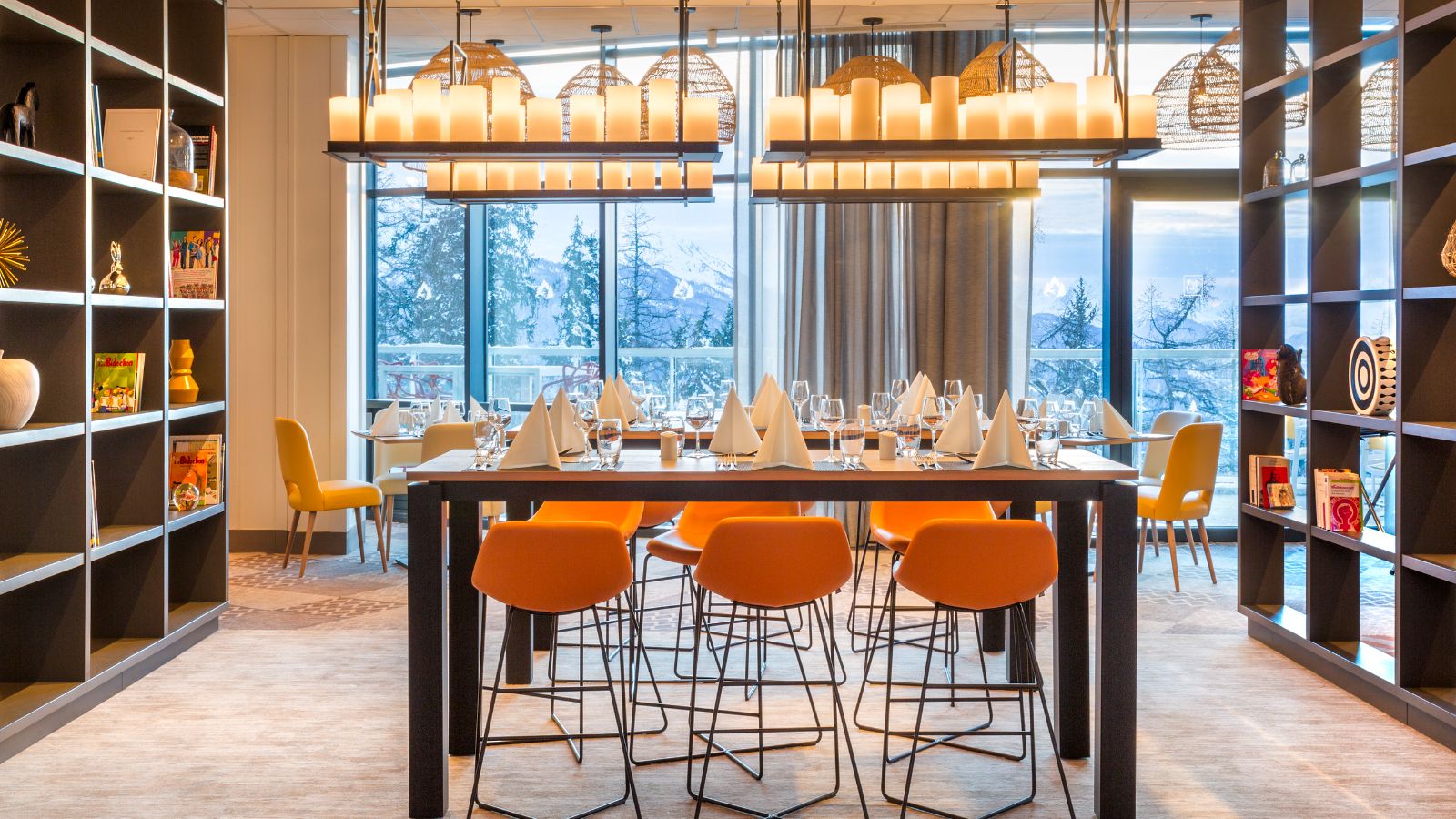 luxury-ski-all-inclusive-club-med-les-arcs-oxford-ski-restaurant (4).jpg