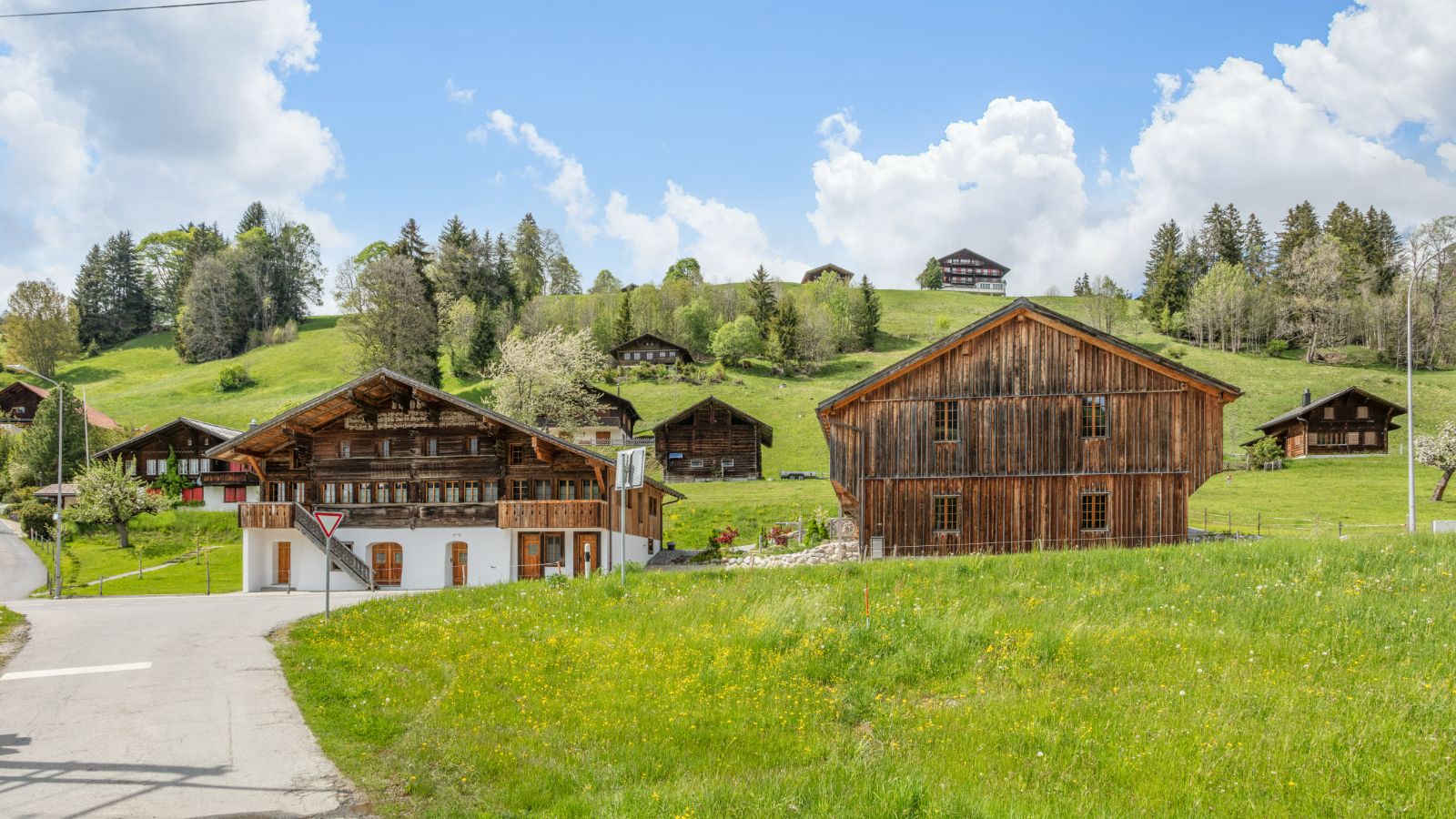 Luxury-Ski-Chalet-Gstaad-Chalet 1808-Exterior chaletbarn-Oxford-Ski.jpg