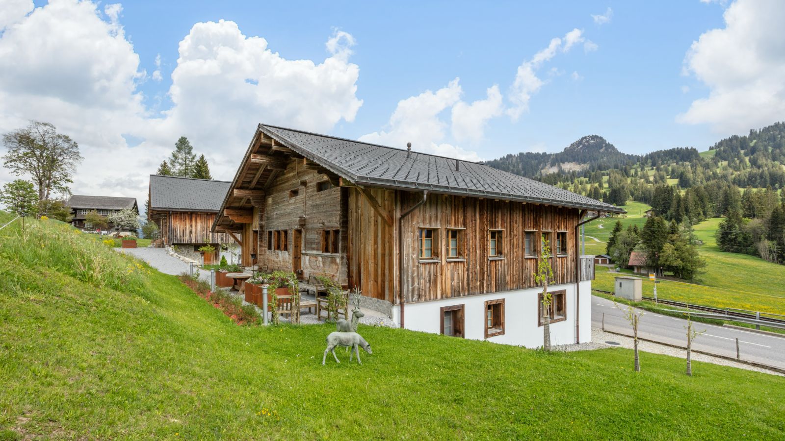 Luxury-Ski-Chalet-Gstaad-Chalet 1808-Exterior side-Oxford-Ski.jpg