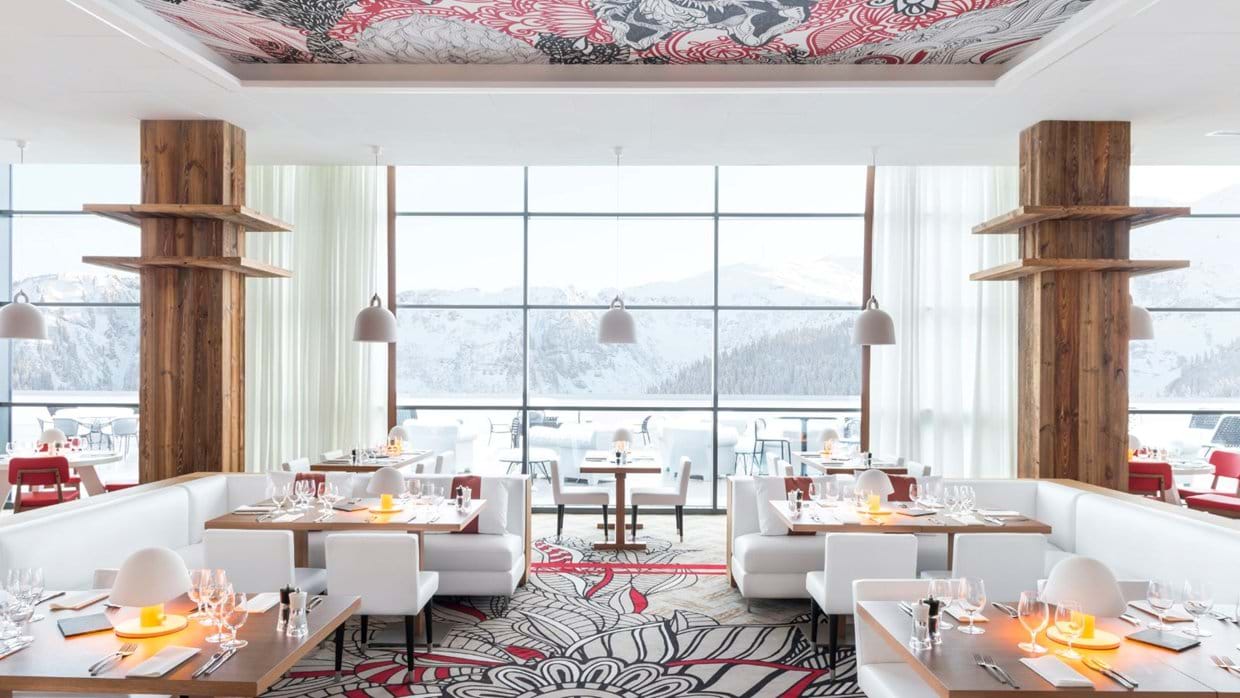 luxury-ski-all-inclusive-club-med-grand-massif-oxford-ski-restaurant (1).jpg