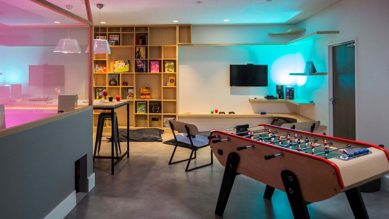 luxury-ski-all-inclusive-club-med-grand-massif-oxford-ski-teen-club.jpg