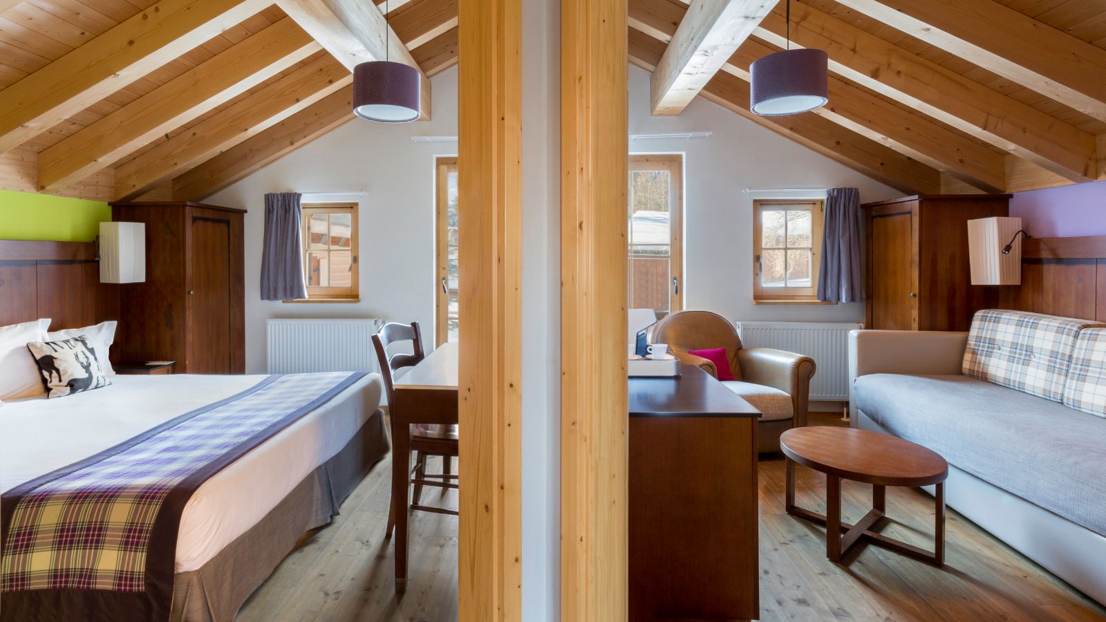 luxury-ski-all-inclusive-sestriere-pragelato-oxford-ski-bedroom (1).jpg