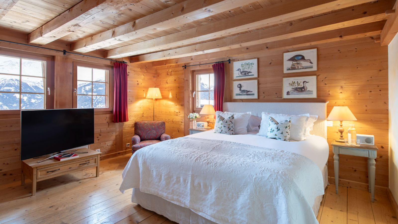 Luxury-ski-chalet-Verbier-Chalet Bavaria-Bedroom 2-Oxford-Ski.jpg