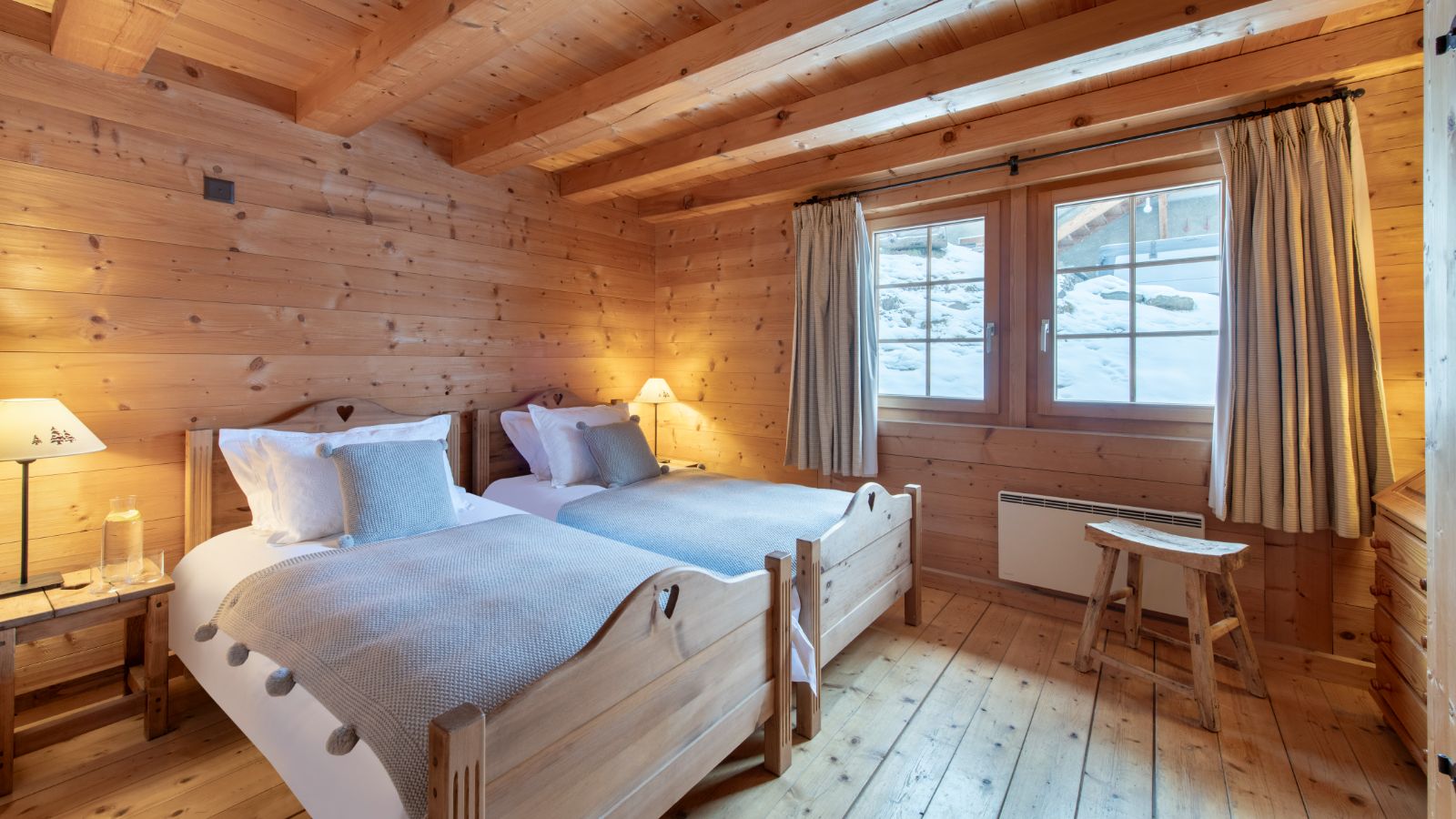 Luxury-ski-chalet-Verbier-Chalet Bavaria-Bedroom 4-Oxford-Ski.jpg