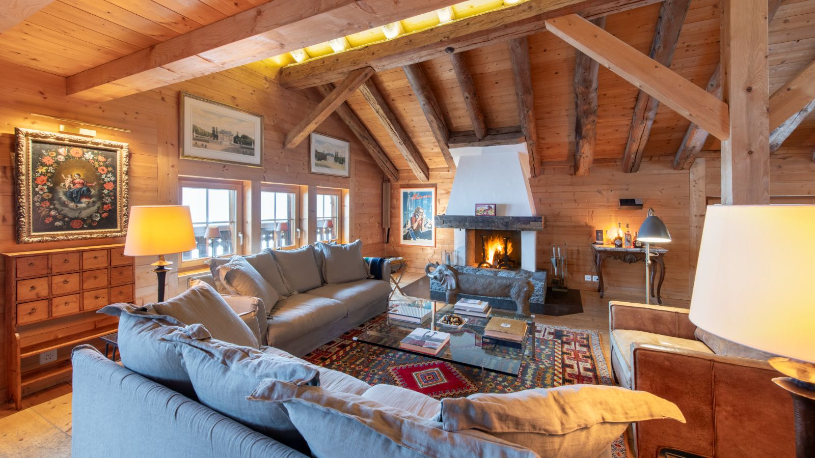Luxury-ski-chalet-Verbier-Chalet Bavaria-living room-Oxford-Ski.jpg