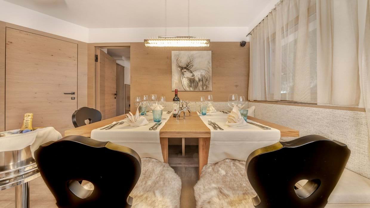 Luxury-ski-chalet-Val Gardena-The loft- Dining room-Oxford-Ski.jpg