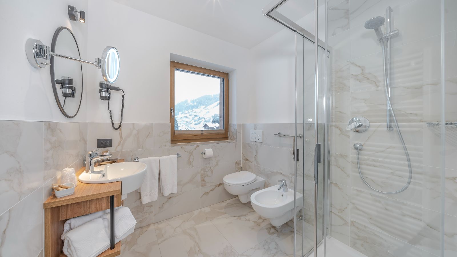Luxury-ski-chalet-Val Gardena-The loft- Bathroom 1-Oxford-Ski.jpg