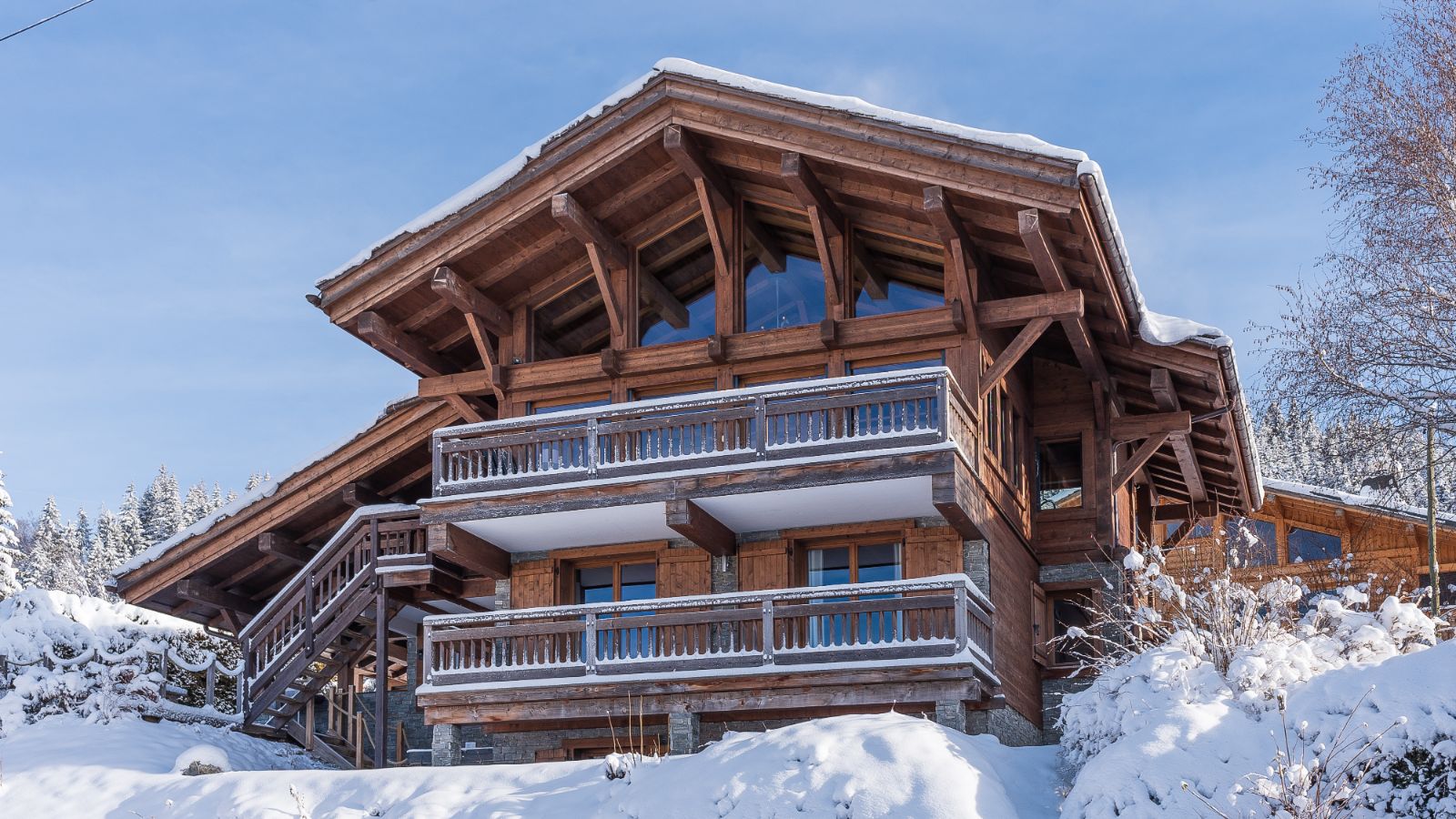 Luxury-ski-chalet-Les Gets-Exterior-Chalet Louis-Oxford-Ski.jpg