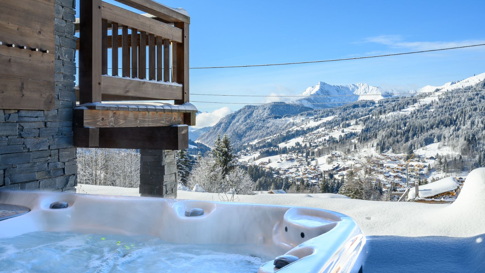 Luxury-ski-chalet-Les Gets-Hot tub-Chalet Louis-Oxford-Ski.jpg