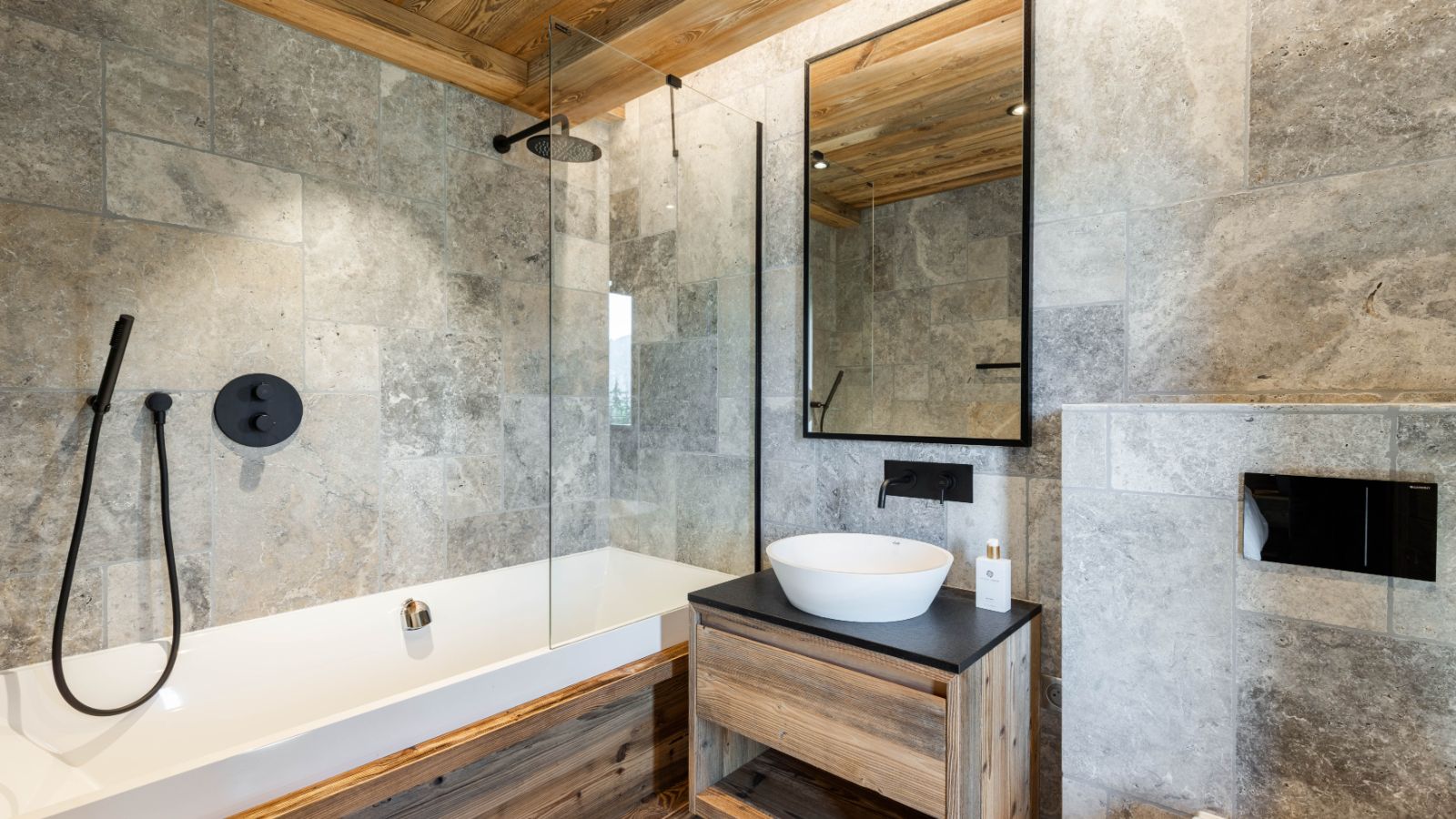 Luxury-ski-chalet-Les Gets-Chalet Genois-Bathroom 3-Oxford-Ski.jpg