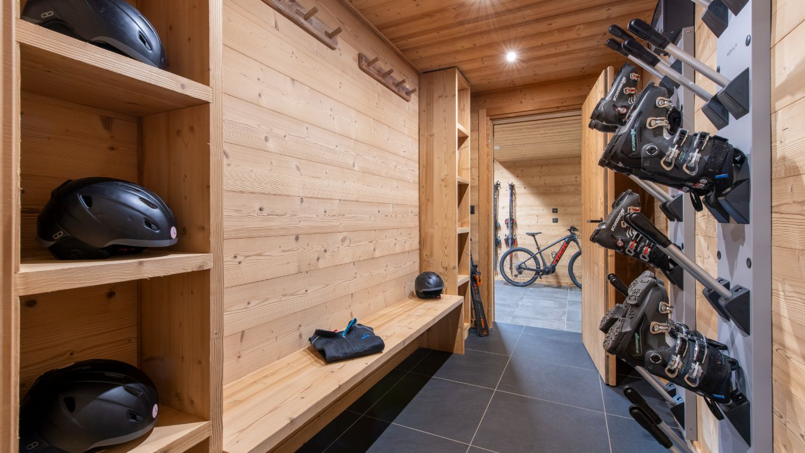 Luxury-Ski-Chalet-Morzine-Chalet-Nanook-Oxford-Ski-Ski-Room.jpg