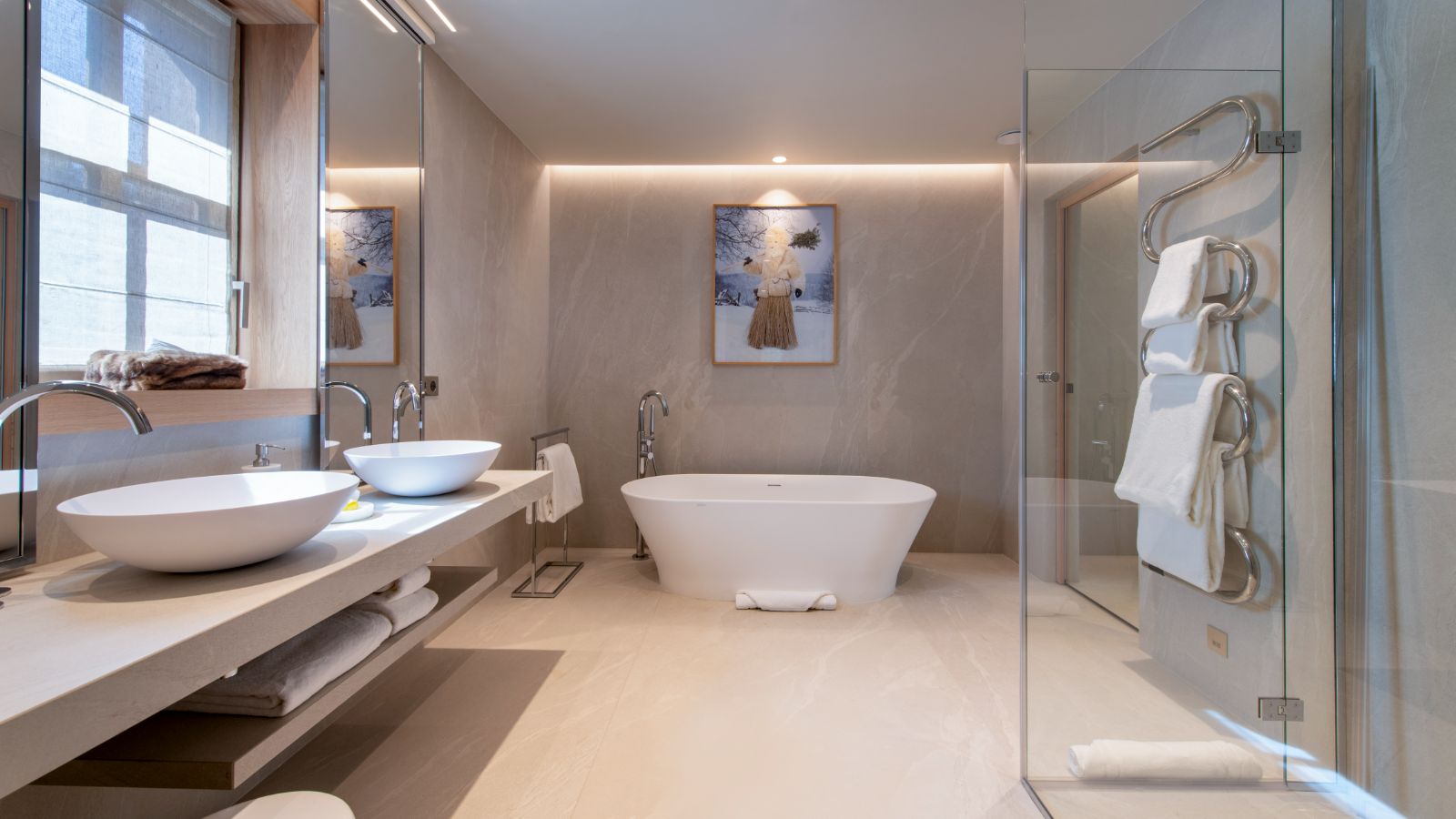 Luxury-ski-chalet-Courchevel 1850- Lord of Snow- Bathroom 1- Oxford-Ski.jpg