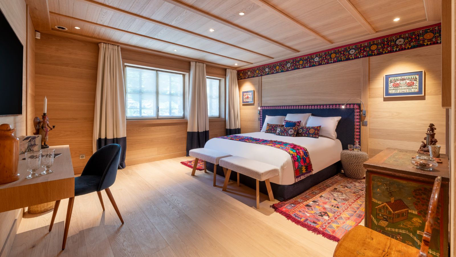 Luxury-ski-chalet-Courchevel 1850- Lord of Snow- Bedroom 5- Oxford-Ski.jpg