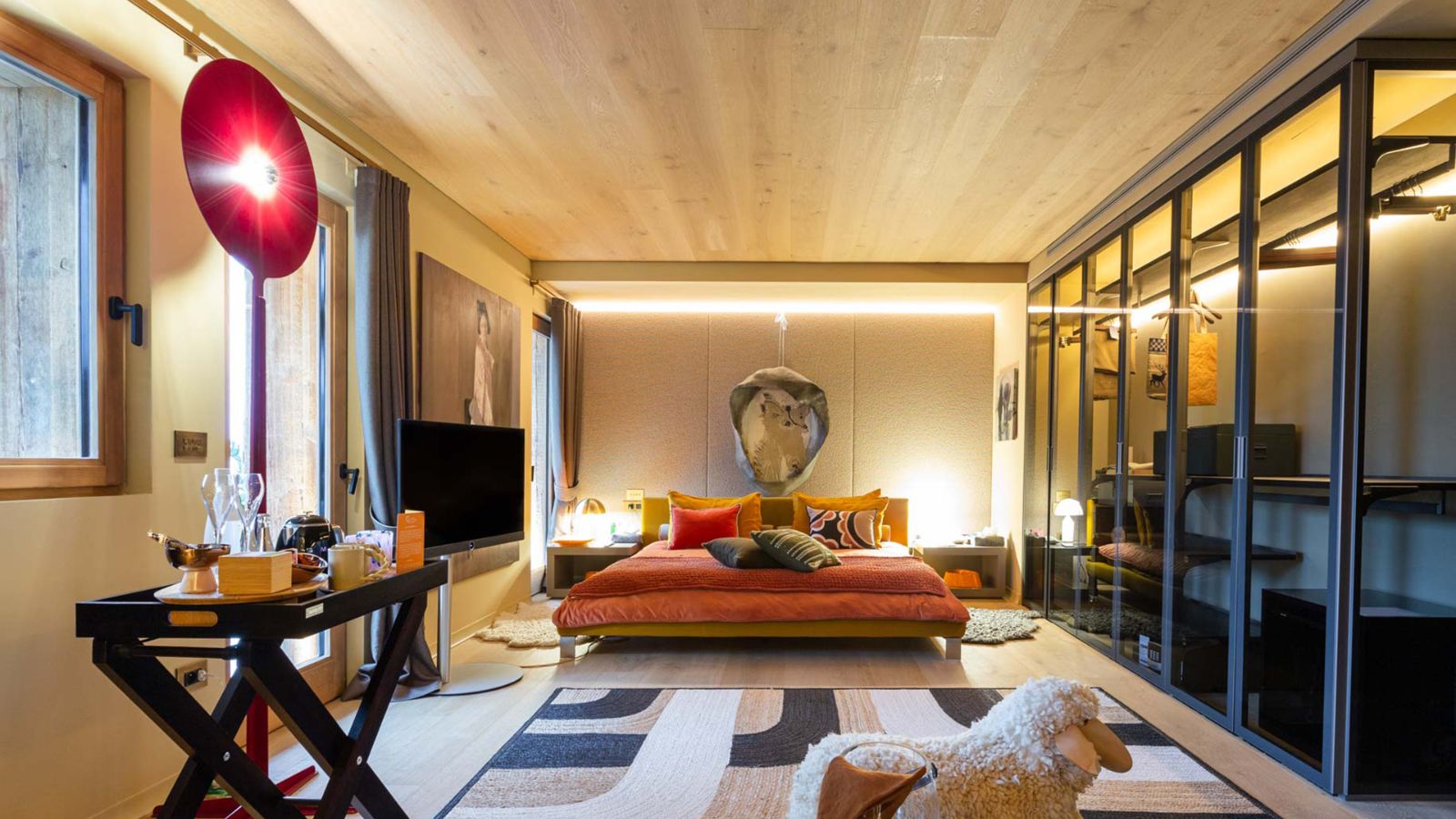 Luxury-ski-chalet-Megeve-Chalet Magic-Bedroom 5-Oxford-Ski.jpg